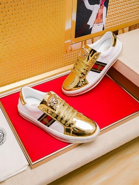2020p limited edition medusa printed leather men's daily lace up casual shoes, high-end fashionable wild outdoor sneakers, size: 38-45, Black
2020p limited edition medusa printed leather men's daily lace up casual shoes, high-end fashionable wild outdoor sneakers, size: 38-45, Black