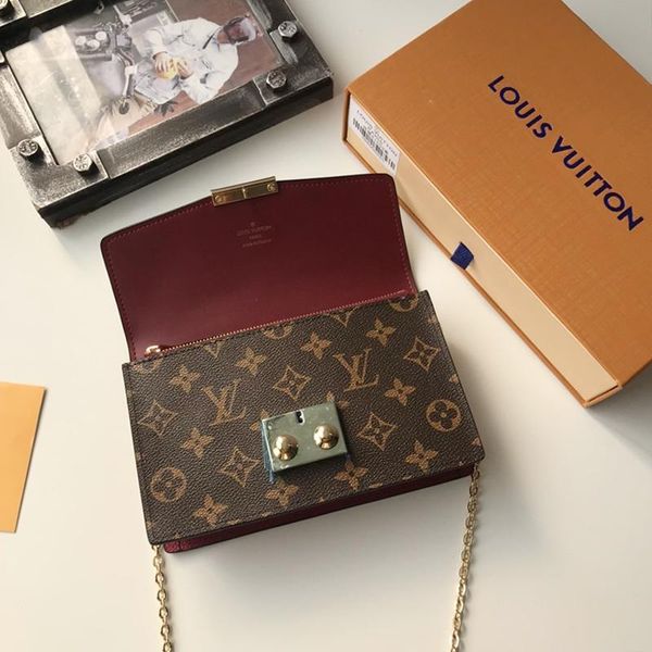новое прибытие женщин сумки crossbody мода роскошь женская сумка vintage женщин сумка плеча малого щитка сумка корабль падения с origin box
новое прибытие женщин сумки crossbody мода роскошь женская сумка vintage женщин сумка плеча малого щитка сумка корабль падения с origin box
