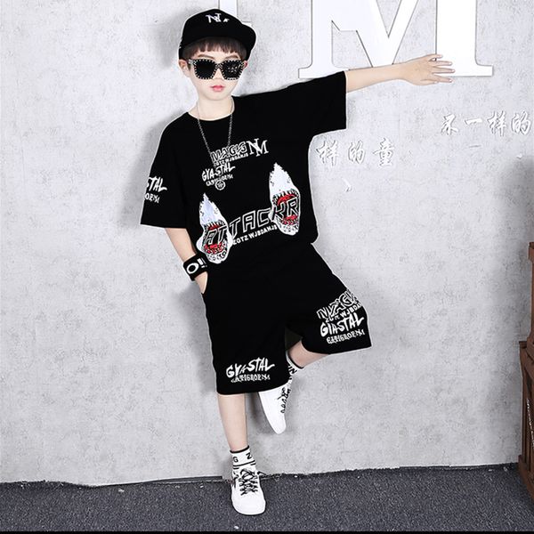 kids spors dance clothing set two pieces short sleeve s thirts shorts loose printed tracksuit kids boys sweatsuit 2020 new, Black;blue
kids spors dance clothing set two pieces short sleeve s thirts shorts loose printed tracksuit kids boys sweatsuit 2020 new, Black;blue