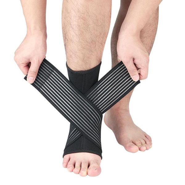 1pc sports ankle brace elastic foot bandage football basketball outdoor cycling rollers pressurize ankle socks fitnessprotectors, Blue;black
1pc sports ankle brace elastic foot bandage football basketball outdoor cycling rollers pressurize ankle socks fitnessprotectors, Blue;black