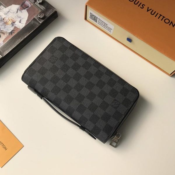 trend designer men wallet purses zipper plaid design leather long wallets phone money card holder totes mens purse handbags fast delivery
trend designer men wallet purses zipper plaid design leather long wallets phone money card holder totes mens purse handbags fast delivery