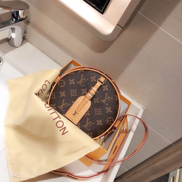 2020 women famous brands shoulder bag luxury handbags purses chain fashion crossbody bag #13;lv louis vuitton a13, Golden;silver
2020 women famous brands shoulder bag luxury handbags purses chain fashion crossbody bag #13;lv louis vuitton a13, Golden;silver