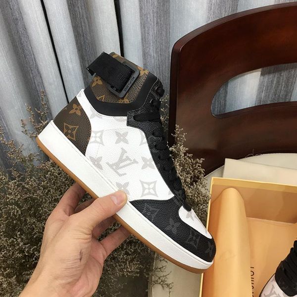 2020 couple shoes fashion luxury mens leather casual sport shoes,personality wild high mens casual shoes size 35-46 00446, Black
2020 couple shoes fashion luxury mens leather casual sport shoes,personality wild high mens casual shoes size 35-46 00446, Black
