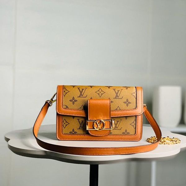 luxury womens leather chain crossbody bag new arrival lady mini party chest bags handbag simple style women shoulder bags sale
luxury womens leather chain crossbody bag new arrival lady mini party chest bags handbag simple style women shoulder bags sale