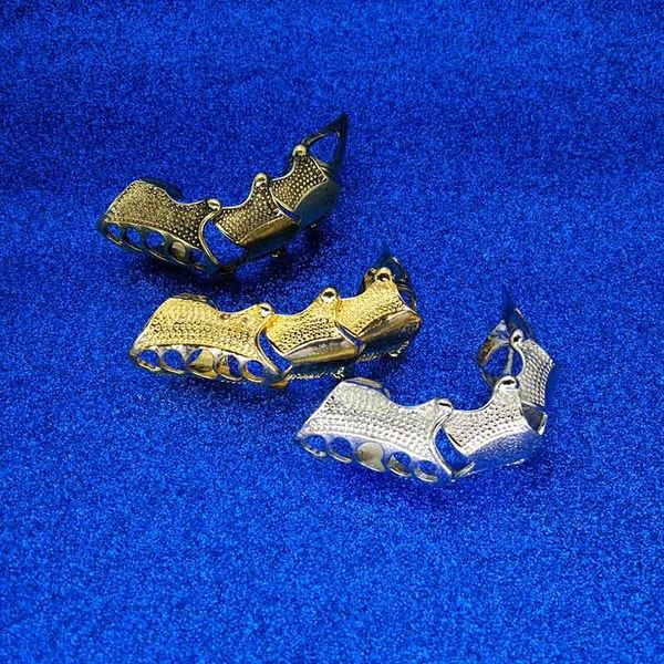 готическая joint knuckle полного finger ювелирных изделия лапки кольцо серебро бронза птица eagle claw кольцо женщина панк мода будет и сэнд, Golden;silver
готическая joint knuckle полного finger ювелирных изделия лапки кольцо серебро бронза птица eagle claw кольцо женщина панк мода будет и сэнд, Golden;silver