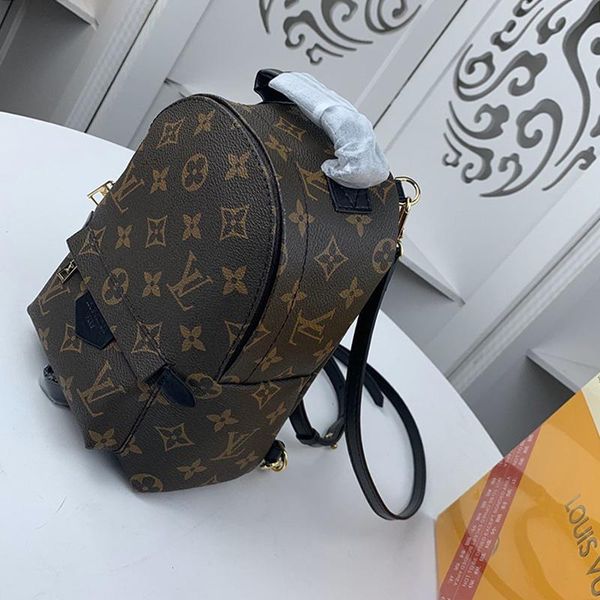 новое прибытие женщин сумка mini кожаный рюкзак стиль ретро новое прибытие леди мешки плеча для женщин luxury design zipper рюкзак корабль п
новое прибытие женщин сумка mini кожаный рюкзак стиль ретро новое прибытие леди мешки плеча для женщин luxury design zipper рюкзак корабль п