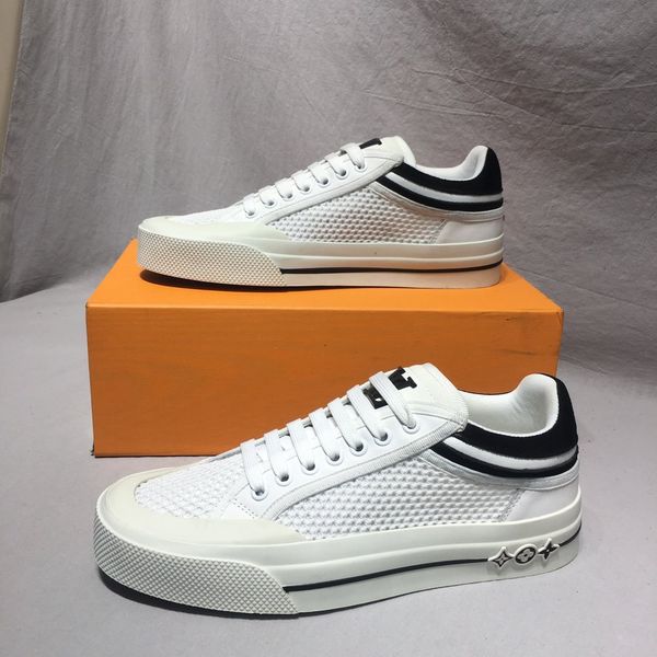 2020 d8 leather lace-up fashion casual mens luxury designer shoes classic flat shoes mens sneakers original box, Black
2020 d8 leather lace-up fashion casual mens luxury designer shoes classic flat shoes mens sneakers original box, Black