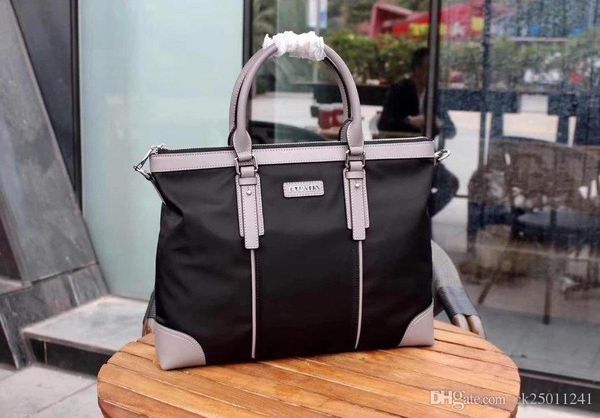 2020 new fashion classic designer luxury mens handbags purses cross-body bag made of leather mens wallet christmas gift ck033
2020 new fashion classic designer luxury mens handbags purses cross-body bag made of leather mens wallet christmas gift ck033