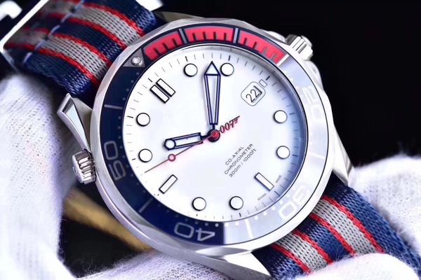 2020 лучшее качество commander 007 41 мм часы автоматическая movment нержавеющей canvas strap спорт мужские мужские часы часы, Slivery;brown
2020 лучшее качество commander 007 41 мм часы автоматическая movment нержавеющей canvas strap спорт мужские мужские часы часы, Slivery;brown