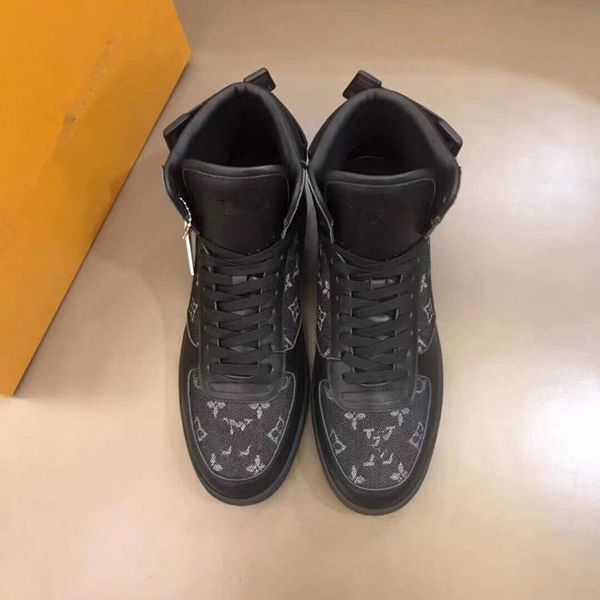 2020 new men casual louis shoes vuitton mixed colors loafers breathable handmade moccasins fashion slip social shoes #1 29, Black 
2020 new men casual louis shoes vuitton mixed colors loafers breathable handmade moccasins fashion slip social shoes #1 29, Black