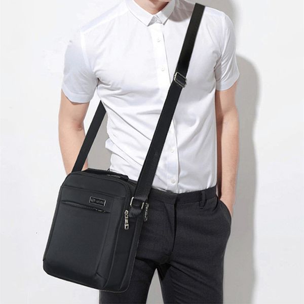 men shoulder bag business handbag men's nylon solid shoulder bag brand male crossbody fashion messenger bags sac a main femme
men shoulder bag business handbag men's nylon solid shoulder bag brand male crossbody fashion messenger bags sac a main femme