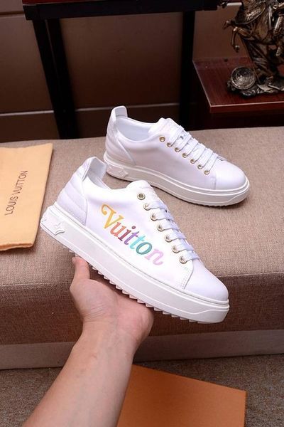 2020q limited custom leather thick-bottom embroidered low-casual men's tide shoes, fashionable lace up sneakers, size: 38-451, Black
2020q limited custom leather thick-bottom embroidered low-casual men's tide shoes, fashionable lace up sneakers, size: 38-451, Black