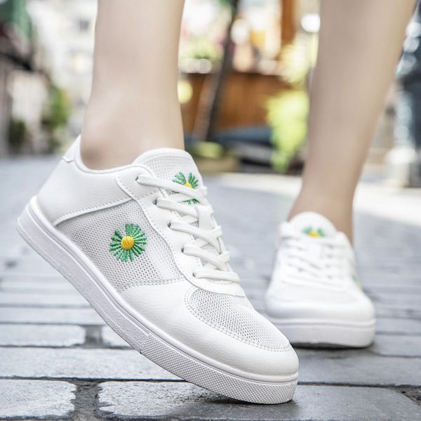 women's shoes summer new small white shoes low flat casual fashion mesh breathable non-slip small daisy sneakers 2020, Black
women's shoes summer new small white shoes low flat casual fashion mesh breathable non-slip small daisy sneakers 2020, Black