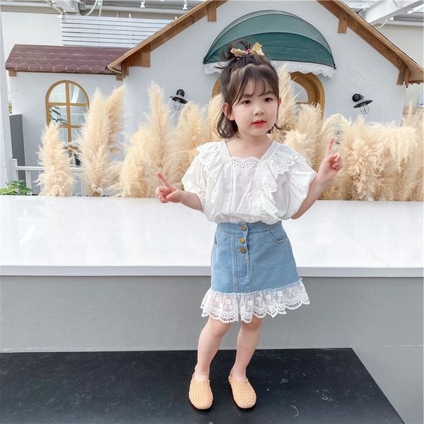 q.child summer girl hollow-out princess lace fan back buckle bubble sleeve lace laceshirt laceshort sleeve shirt shirt, White;black
q.child summer girl hollow-out princess lace fan back buckle bubble sleeve lace laceshirt laceshort sleeve shirt shirt, White;black