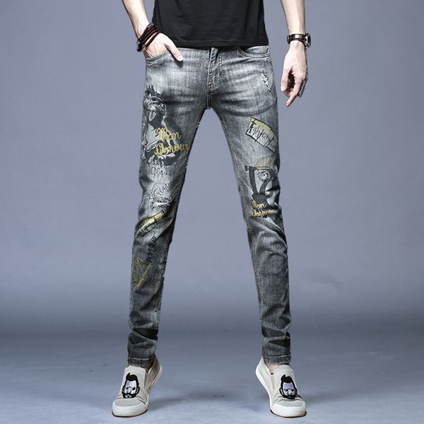 wholesale 2020 fashion men's summer gray ripped jeans men's brand korean slim feet pants hip hop printed casual wild denim jeans, Blue
wholesale 2020 fashion men's summer gray ripped jeans men's brand korean slim feet pants hip hop printed casual wild denim jeans, Blue