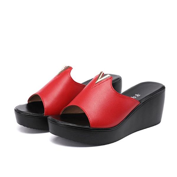 large size 32-43 peep toe women slippers 2020 summer beach shoes thick bottom wedge platform shoes medium heels for ladies, Black
large size 32-43 peep toe women slippers 2020 summer beach shoes thick bottom wedge platform shoes medium heels for ladies, Black