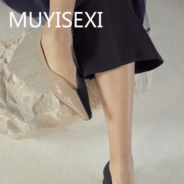 korean girls genuine leather gingham classic color square toe thick 3cm low heel slip on cozy young lady pump hl222 muyisexi, Black
korean girls genuine leather gingham classic color square toe thick 3cm low heel slip on cozy young lady pump hl222 muyisexi, Black