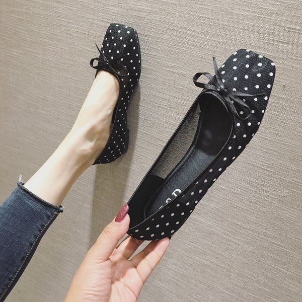 european and american style spring and summer 2020 new large size mesh square head shallow mouth baotou flat bottom female, Black
european and american style spring and summer 2020 new large size mesh square head shallow mouth baotou flat bottom female, Black
