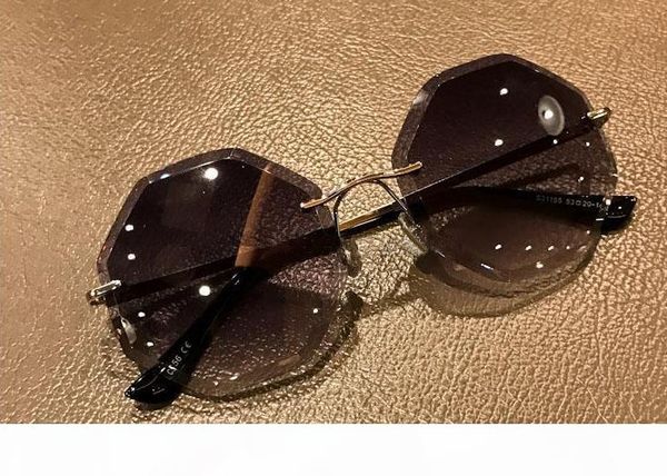 super chic women fashion sunglasses frameless optical spectacle frame women glasses gradient color lens candy color uv protection eyewear fe, White;black
super chic women fashion sunglasses frameless optical spectacle frame women glasses gradient color lens candy color uv protection eyewear fe, White;black