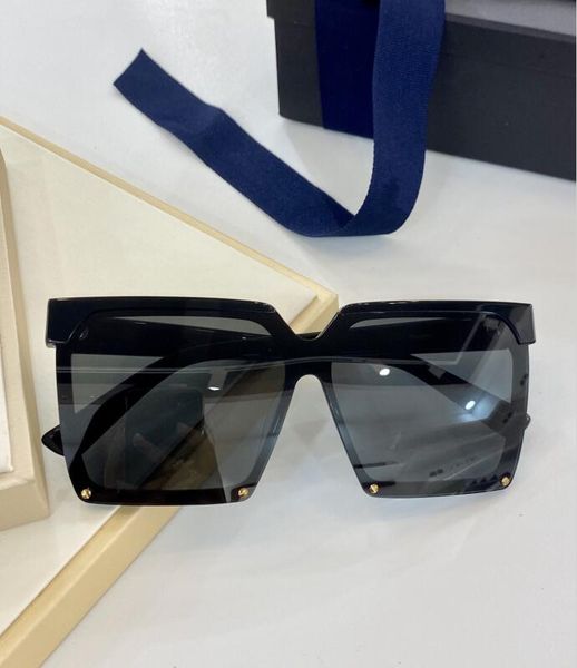 quality new 2668 men gafas mens glasses sun sol sunglasses fashion style protects eyes sunglasses women box lunettes soleil de with hooa, Slivery;brown
quality new 2668 men gafas mens glasses sun sol sunglasses fashion style protects eyes sunglasses women box lunettes soleil de with hooa, Slivery;brown