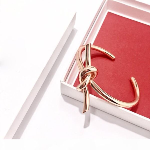 2020 new luxury punk geometry bangle for women men gold color fashion rock hip hop bracelet designer jewelry, Black
2020 new luxury punk geometry bangle for women men gold color fashion rock hip hop bracelet designer jewelry, Black