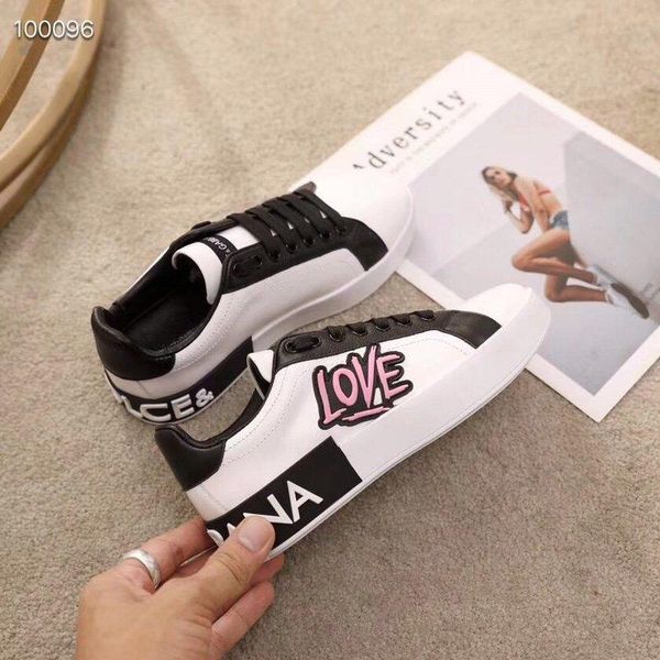 2020q autumn trend men and women leather comfortable low-casual shoes, fashion wild sports couple party shoes, original box packaging
2020q autumn trend men and women leather comfortable low-casual shoes, fashion wild sports couple party shoes, original box packaging