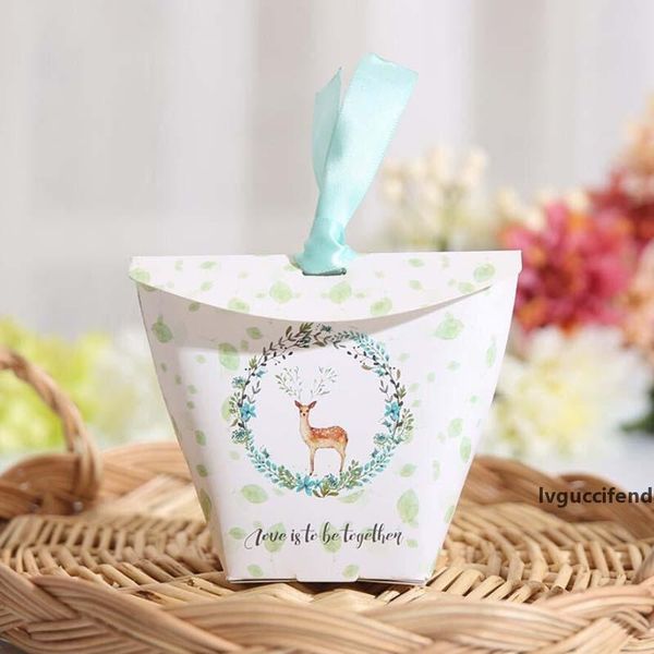 50 pieces/lot) christmas decoration elk deer candy box bear couple love bird paper boxes for wedding birthday party favors b056
50 pieces/lot) christmas decoration elk deer candy box bear couple love bird paper boxes for wedding birthday party favors b056