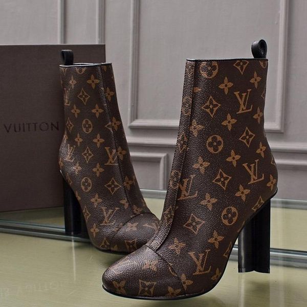 22 designer luxury women's casual fashion shoes, women's outdoor casual shoes, fast delivery, original box, Black
22 designer luxury women's casual fashion shoes, women's outdoor casual shoes, fast delivery, original box, Black