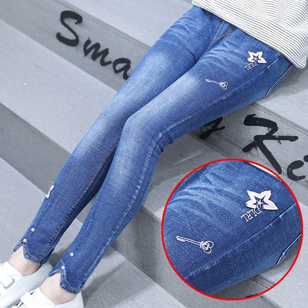 girls' 2019 autumn midi children's and jeans trousers and jeans korean fashion comfortable five-pointed star pattern denim trouser, Blue
girls' 2019 autumn midi children's and jeans trousers and jeans korean fashion comfortable five-pointed star pattern denim trouser, Blue