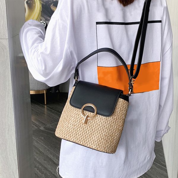 metal weave shoulder bag women bucket bags designer messenger bag ladies crossbody fashion flap female casual handbag
metal weave shoulder bag women bucket bags designer messenger bag ladies crossbody fashion flap female casual handbag