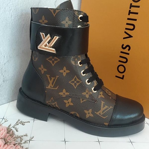 2020 printed stripes short boots hook loop leather womens motorcycle boots,fashion personality wild womens martin boots size 35-42 00053, Black
2020 printed stripes short boots hook loop leather womens motorcycle boots,fashion personality wild womens martin boots size 35-42 00053, Black