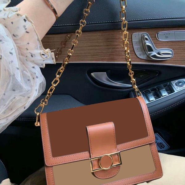новый конструктор 3a luxury сумки кошельки женщин сумка из натуральной кожи с хаундстут ткани cross-body седло сумки высокого качества сумка
новый конструктор 3a luxury сумки кошельки женщин сумка из натуральной кожи с хаундстут ткани cross-body седло сумки высокого качества сумка
