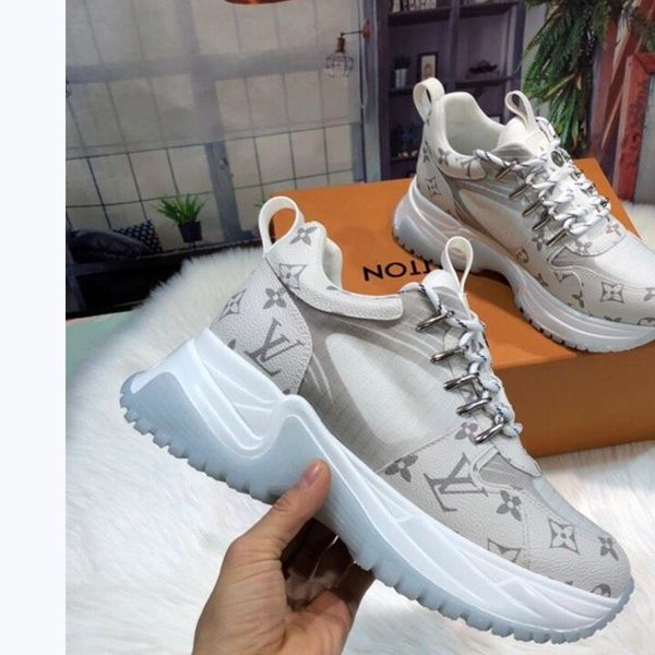 252 new designer luxury women's casual fashion shoes, women's outdoor casual shoes, high-quality materials, with original box, Black
252 new designer luxury women's casual fashion shoes, women's outdoor casual shoes, high-quality materials, with original box, Black