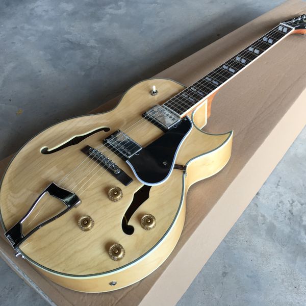 custom jazz electric guitar, fixation pull string board and gold fittings, semi hollow body
custom jazz electric guitar, fixation pull string board and gold fittings, semi hollow body
