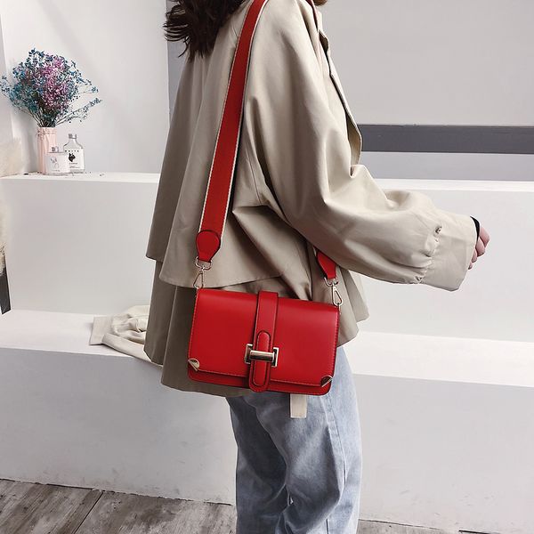 women handbag 2020 new korean fashion casual flap chain shoulder messenger bag famous classic brand designer crossbody bag bolsa
women handbag 2020 new korean fashion casual flap chain shoulder messenger bag famous classic brand designer crossbody bag bolsa