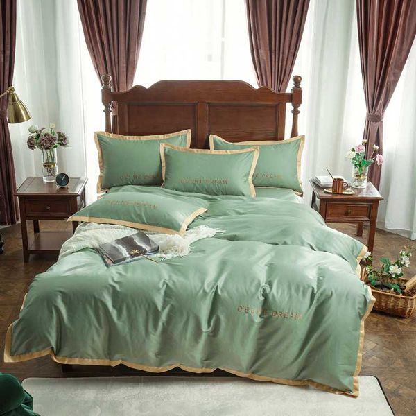 egyptian cotton bedding set luxury king size high-grade embroidery bed set duvet cover bed sheet spread fit sheet
egyptian cotton bedding set luxury king size high-grade embroidery bed set duvet cover bed sheet spread fit sheet