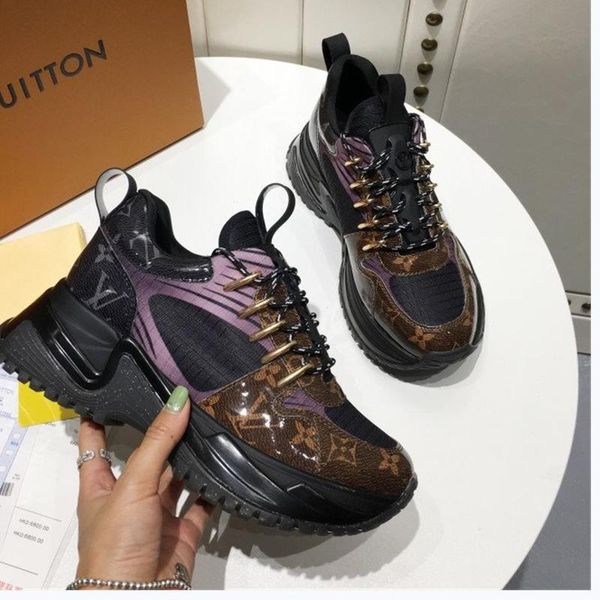 079 new designer luxury women's casual fashion shoes, women's outdoor casual shoes, high-quality materials, with original box, Black
079 new designer luxury women's casual fashion shoes, women's outdoor casual shoes, high-quality materials, with original box, Black