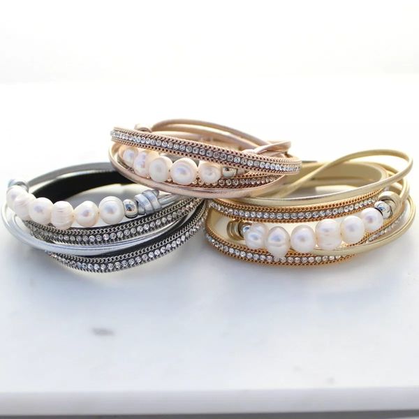 spring summber wrapped twisted rhinestone gorgeous pu leather irregular freshwater pearl wrap two times bracelets women leather bracelets, Golden;silver
spring summber wrapped twisted rhinestone gorgeous pu leather irregular freshwater pearl wrap two times bracelets women leather bracelets, Golden;silver