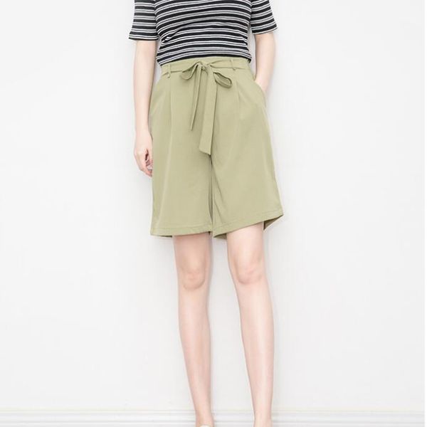 women solid shorts plus size girl summer knee length half-length sashes elastic waist shorts loose office pantacourt, White;black
women solid shorts plus size girl summer knee length half-length sashes elastic waist shorts loose office pantacourt, White;black