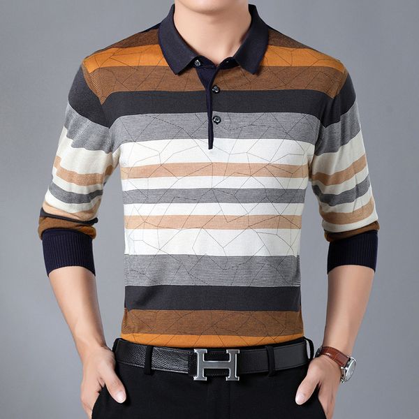 2020 men's casual autumn cotton long-sleeved outer sweater fashion lapel loose thin color matching bottoming sweater, White;black
2020 men's casual autumn cotton long-sleeved outer sweater fashion lapel loose thin color matching bottoming sweater, White;black