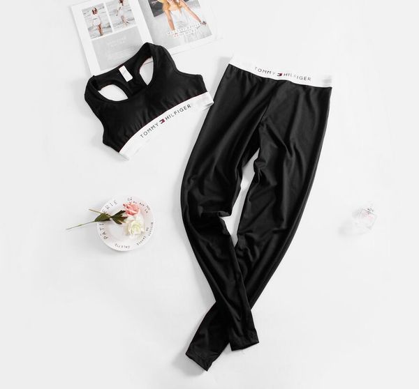 2020 designer yoga suit women's sportswear gym leggings sport suit hip tank #13;gûccì suit, Gray
2020 designer yoga suit women's sportswear gym leggings sport suit hip tank #13;gûccì suit, Gray