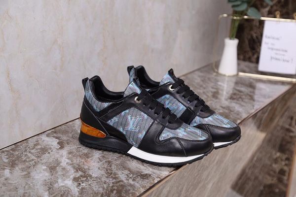 2020j high-end leather ladies casual lace-up banquet shoes, fashionable wild thick bottom comfortable sports tide shoes, size: 35-41, Black
2020j high-end leather ladies casual lace-up banquet shoes, fashionable wild thick bottom comfortable sports tide shoes, size: 35-41, Black