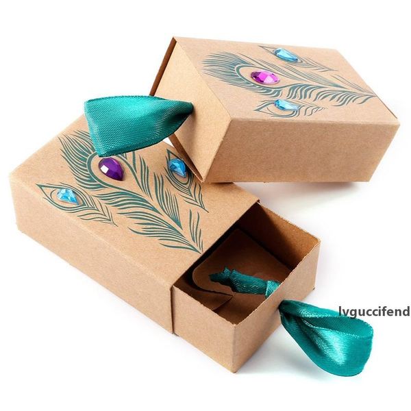 peacock feather candy drawer box design wedding supplies artificial rhinestone kraft paper gift box gift
peacock feather candy drawer box design wedding supplies artificial rhinestone kraft paper gift box gift