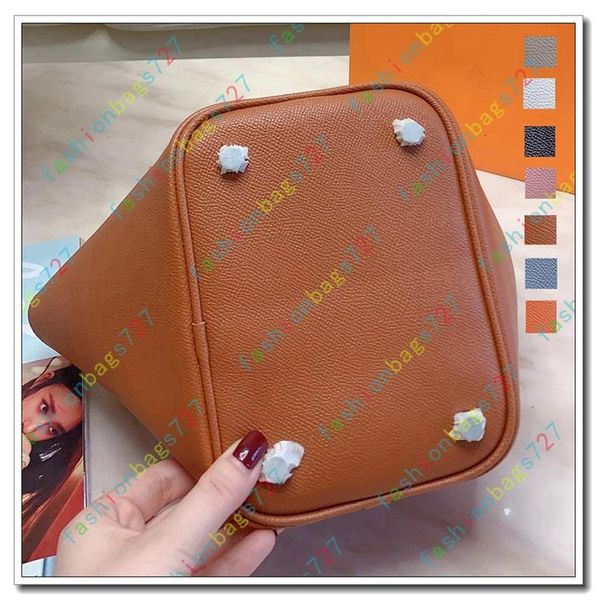 womens luxury designer bag handbags woman bags girls mini vegetable basket bag 18pm totes designer bags wallets backpack soho bag h191022
womens luxury designer bag handbags woman bags girls mini vegetable basket bag 18pm totes designer bags wallets backpack soho bag h191022