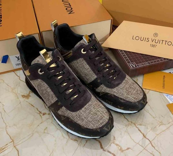 2020yi limited edition new fashion trend wild men's casual comfortable shoes hiking shoes sports shoes original box packaging, Black
2020yi limited edition new fashion trend wild men's casual comfortable shoes hiking shoes sports shoes original box packaging, Black