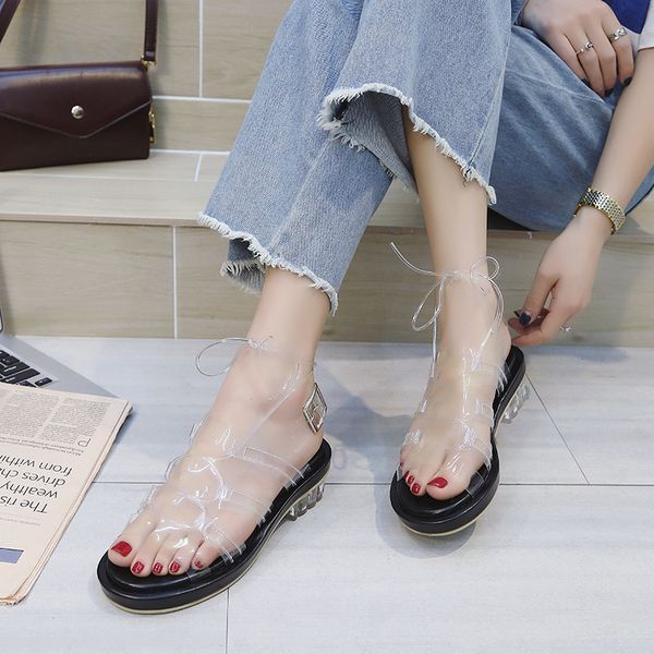 2020 summer new open toe middle strap thick with transparent seaside holiday beach sandals female, Black
2020 summer new open toe middle strap thick with transparent seaside holiday beach sandals female, Black
