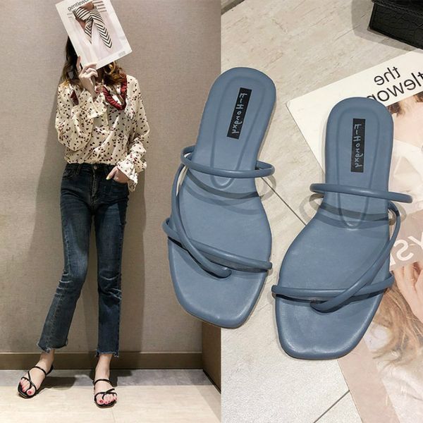 women style 2020 summer open toe flat soled outdoor slippers women's non-slide flip flops beach slippers fashion strapp slipper, Black
women style 2020 summer open toe flat soled outdoor slippers women's non-slide flip flops beach slippers fashion strapp slipper, Black