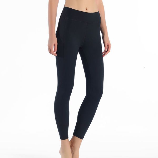 2020 woman sports 7 8 skinny pants super quality stretch fabric black blue wine red leggings
2020 woman sports 7 8 skinny pants super quality stretch fabric black blue wine red leggings