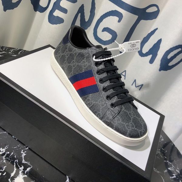 2020s new trend leather casual shoes men and women outdoor sports shoes fashion personality wild party couple shoes, size 35-451, Black
2020s new trend leather casual shoes men and women outdoor sports shoes fashion personality wild party couple shoes, size 35-451, Black