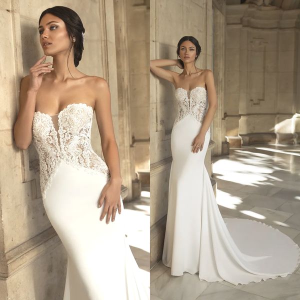 designer wedding dresses strapless lace applique wedding gown with detachable train custom made vestidos de novia sell, White
designer wedding dresses strapless lace applique wedding gown with detachable train custom made vestidos de novia sell, White